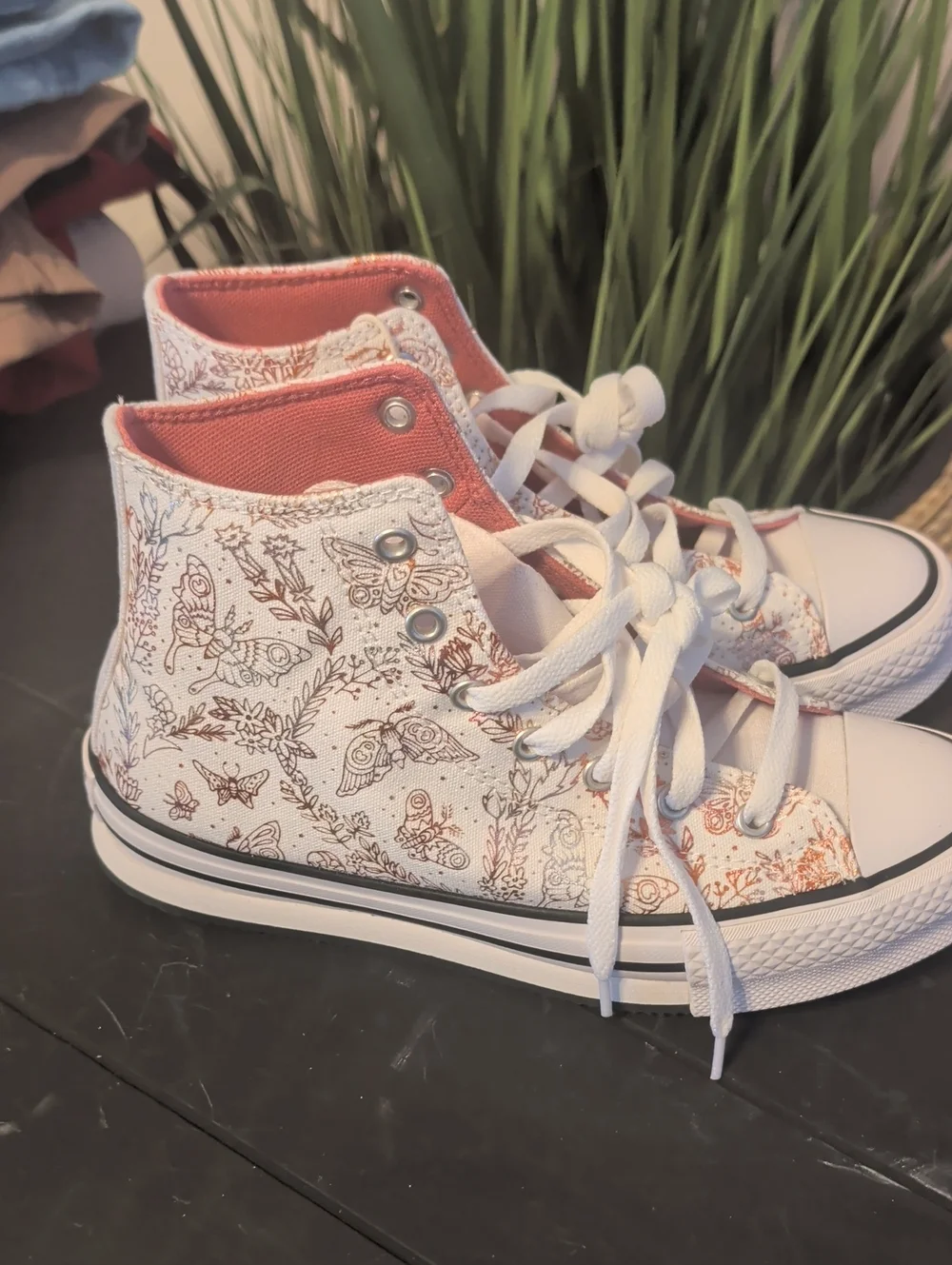 Converse so cute